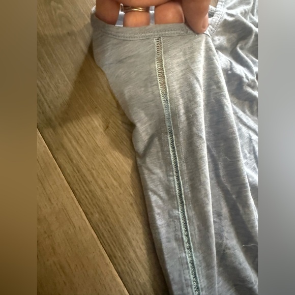 🍋 Lululemon Tank “Devoted to the Moment” - Picture 5 of 8